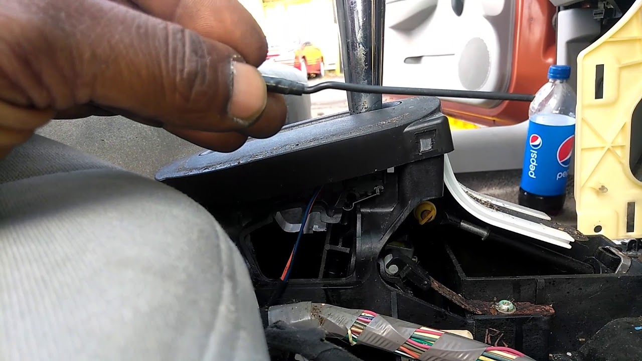2006 Chevy Cobalt key stuck in ignition