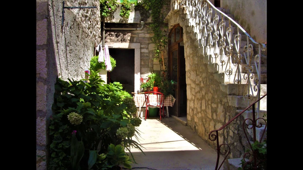 URANIT ĆU RANO JA - Ivo Đovani Visković