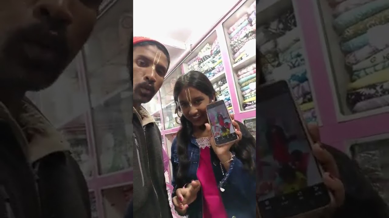 বন্ধুরা আমার মায়াপুরে গিয়েছিলাম গুপি ড্রেস কিনতে 🙏🙏🥰🥰❤️❤️