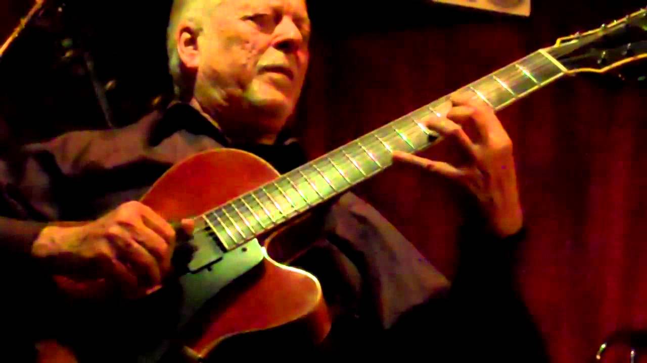 Ron Eschete Trio: SKJ Blues in D flat