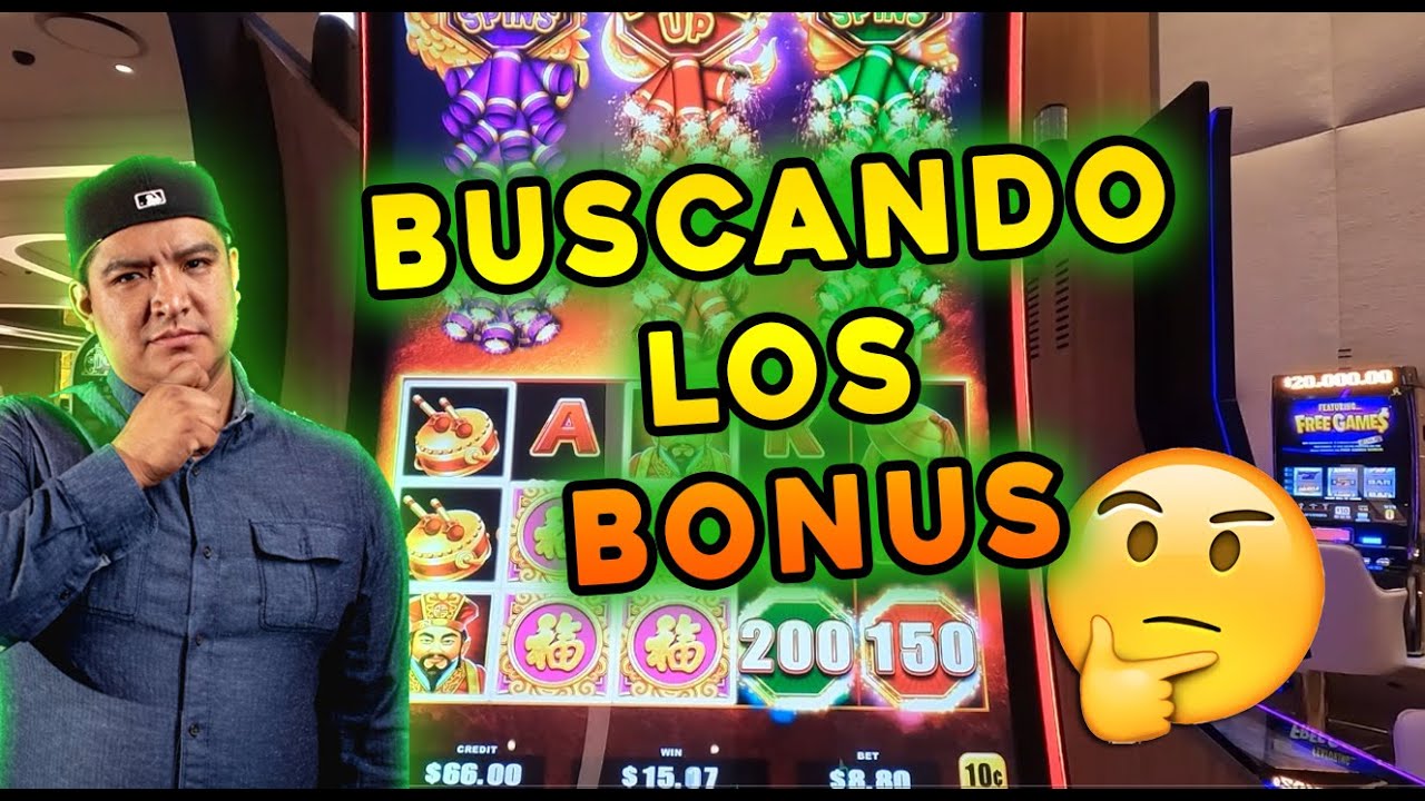Jugando la máquina de los cohetes en el Resorts World Las Vegas