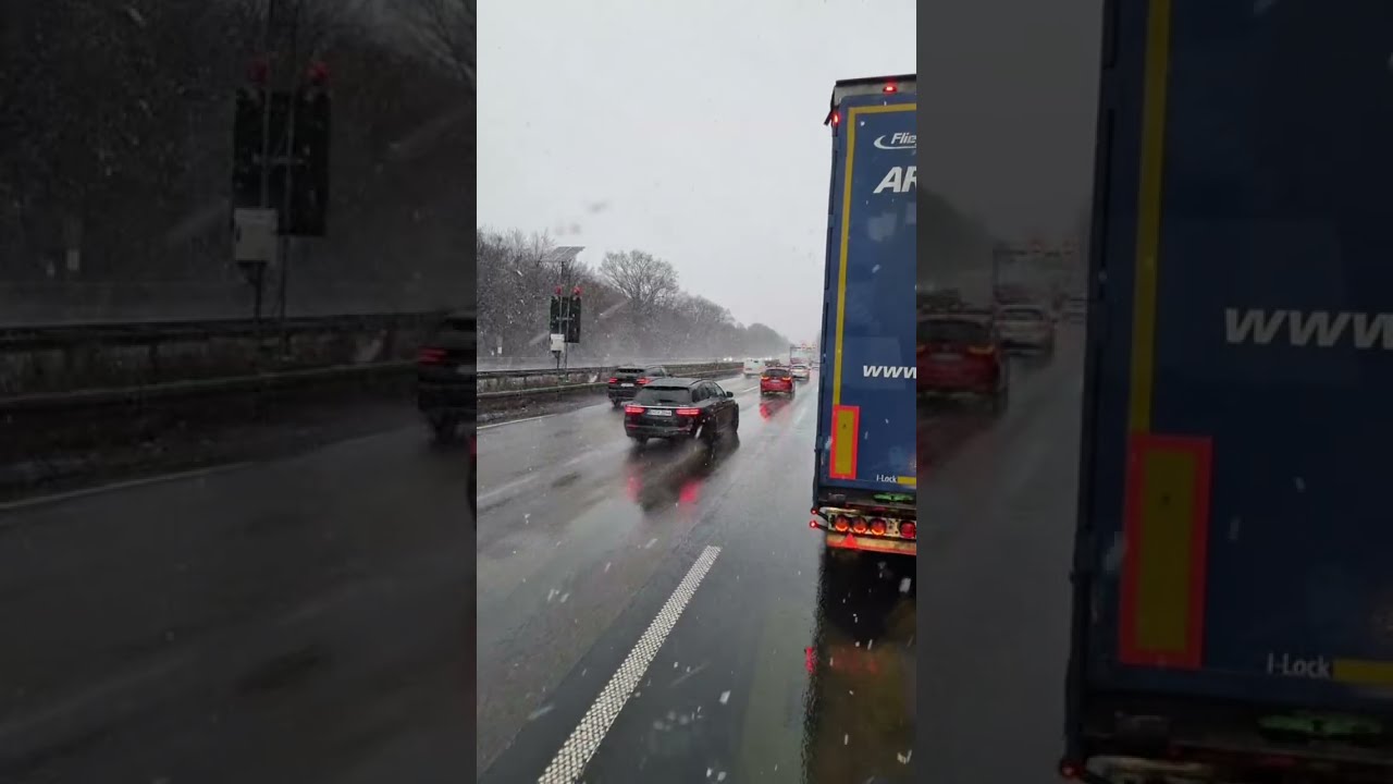 Rush hours in Köln with snowfalling 