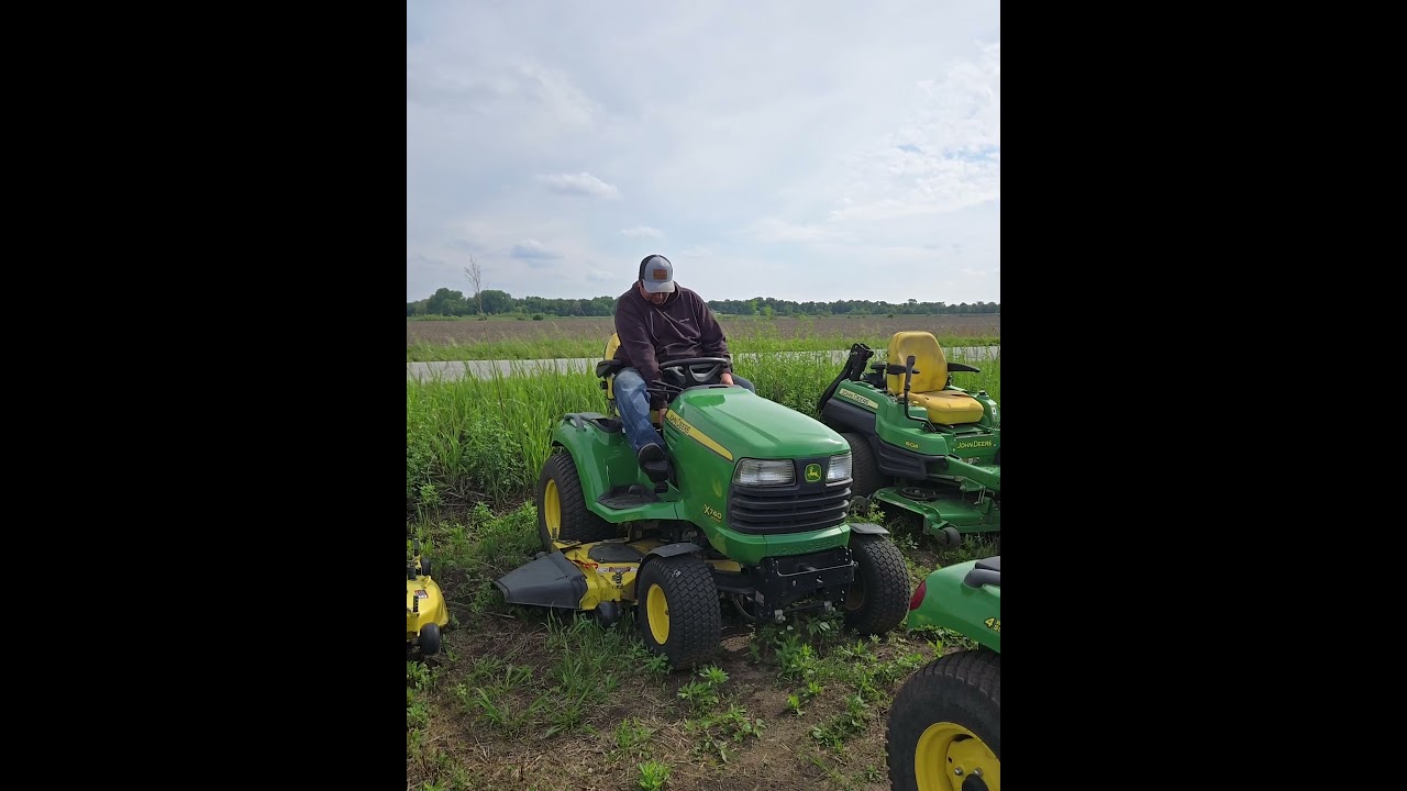 John Deere X740 Ultimate Riding Lawn Tractor