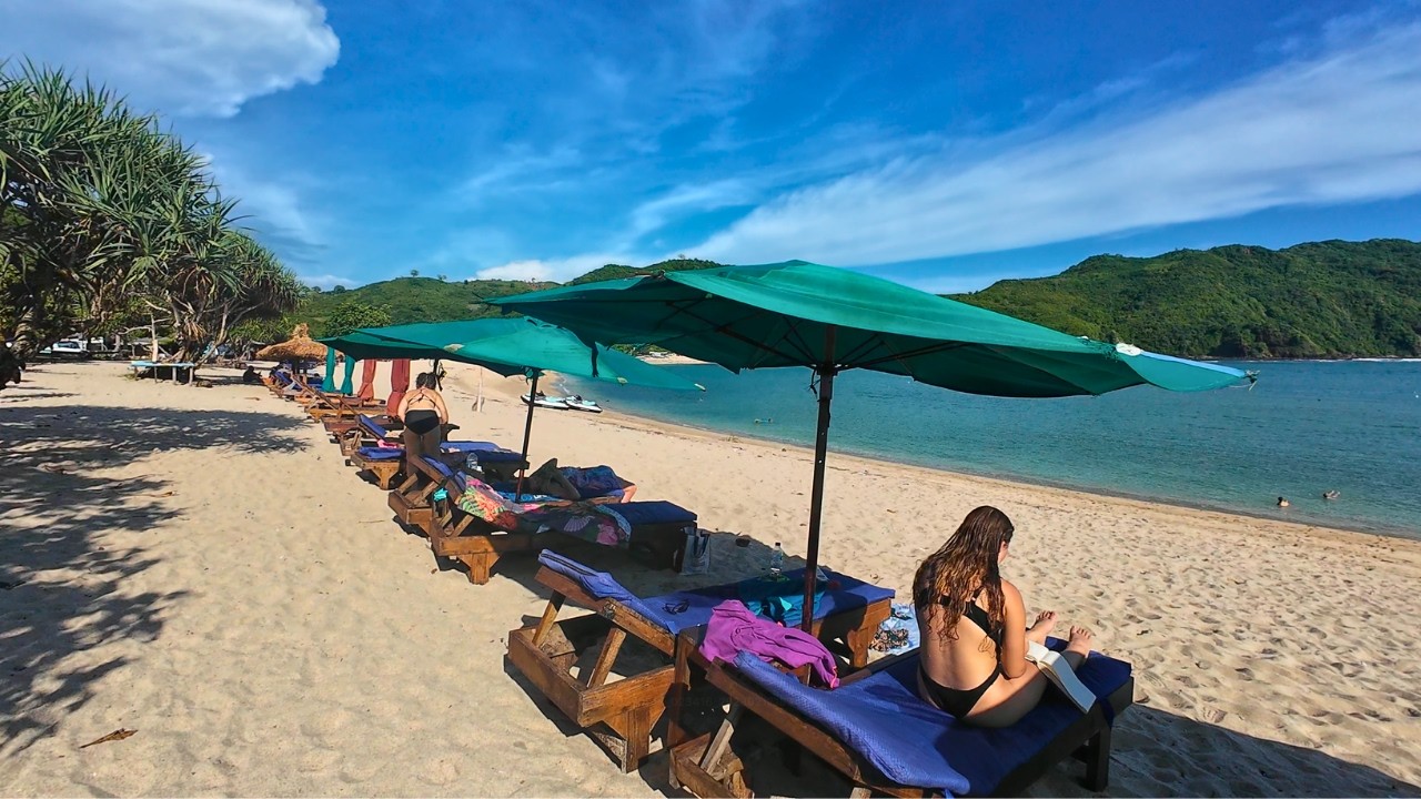 Mawun Beach | December 2025 | Kuta Lombok Indonesia 🇮🇩