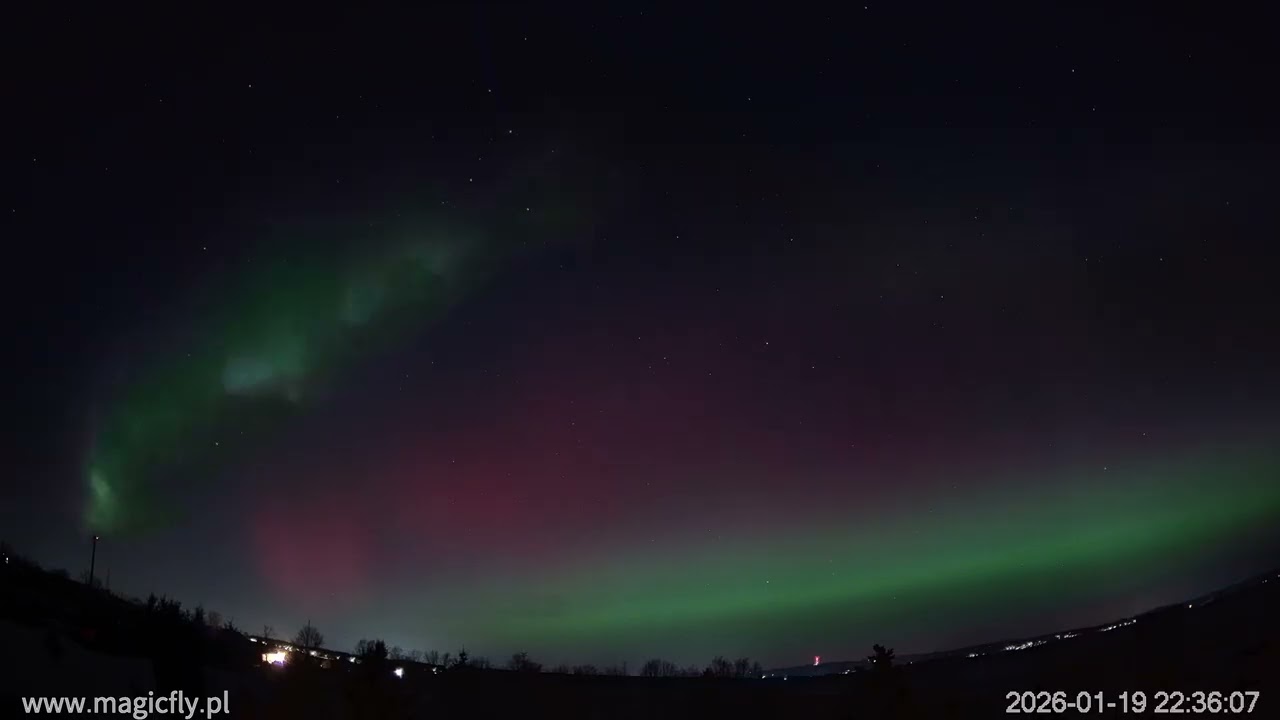 Zorza polarna (aurora borealis) nad Podkarpaciem | Timelapse | Wr&oacute;blik Szlachecki -  19.01.2026