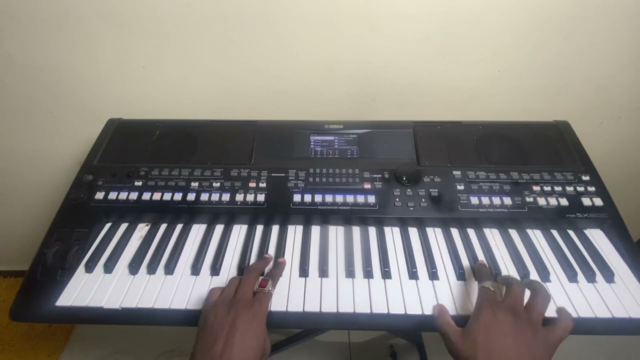APPRENDRE À JOUER À UN RYTHME TRADITIONNEL GABONAIS AU PIANO