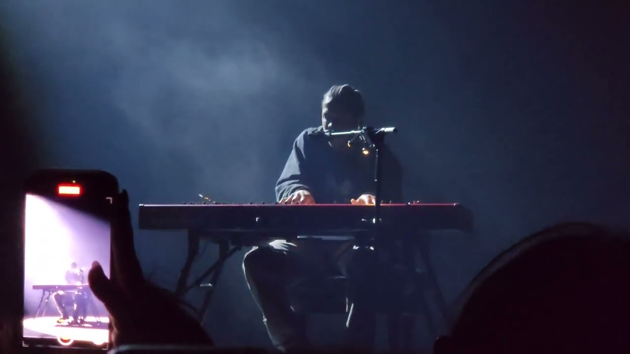 Daniel Caesar - Loose (Superpowers World Tour, live in Seoul, 231211/ 다니엘 시저 내한공연)
