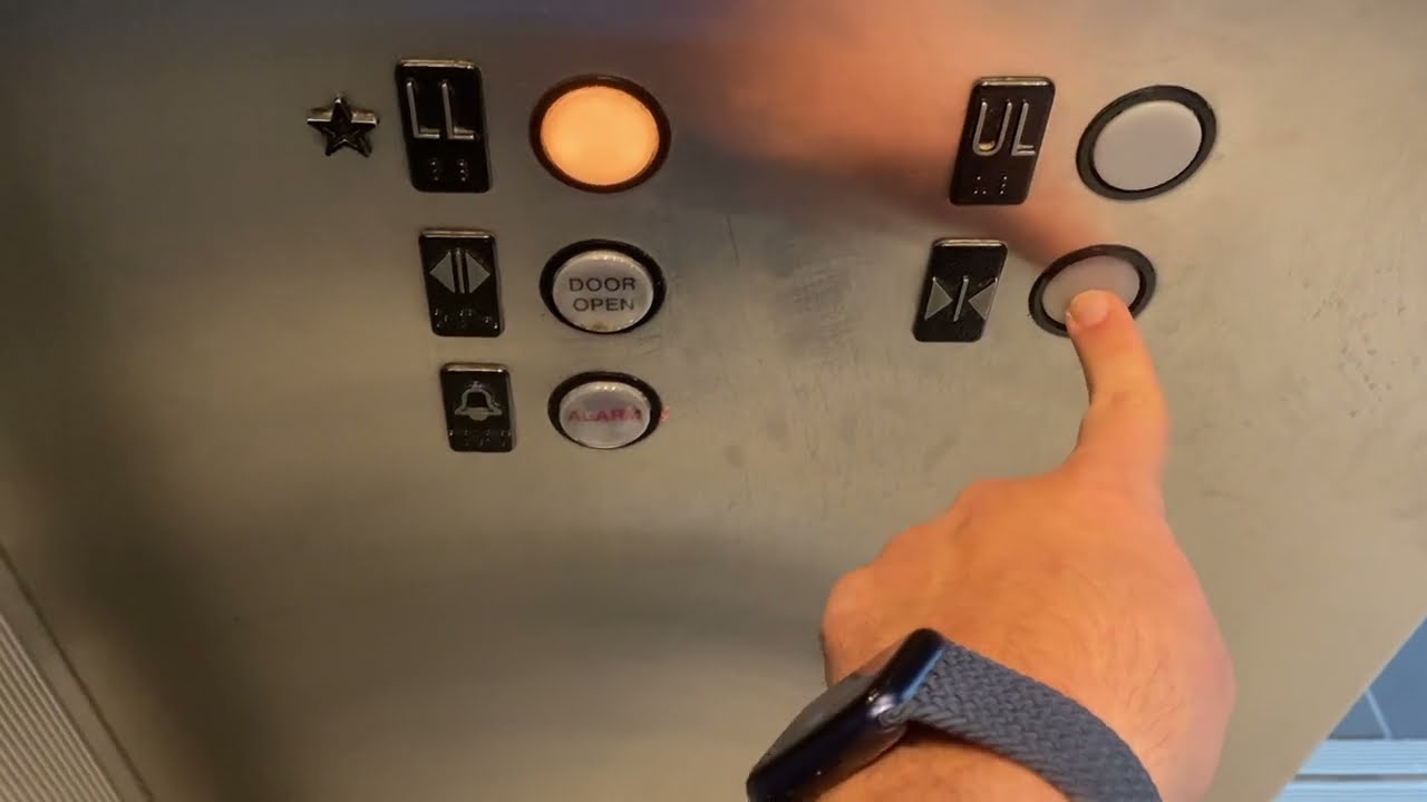 Schindler Hydraulic Elevators (near Macy*s) at Roosevelt Field Mall in Garden City, NY
