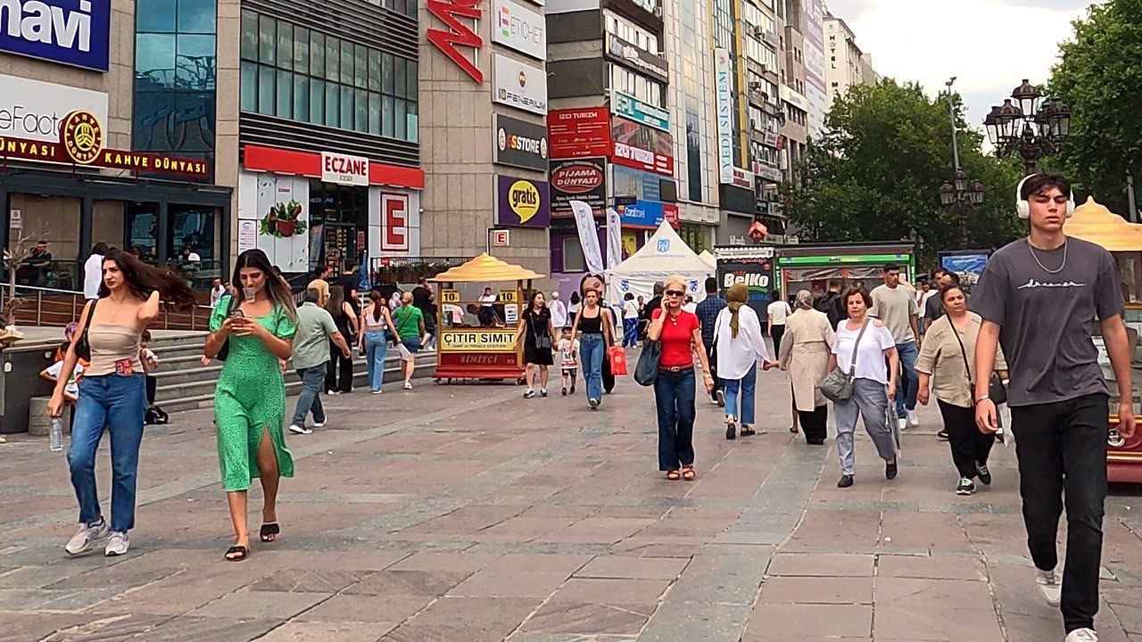 Ankara [4k60fps], Kızılay ve Sıhhiye Yakınlarında Gezinti - Strolling Around Kizilay and Sihhiye