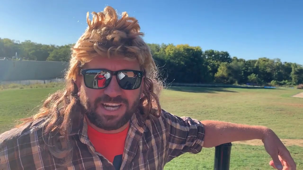 Plaza Middle School Holler contest
