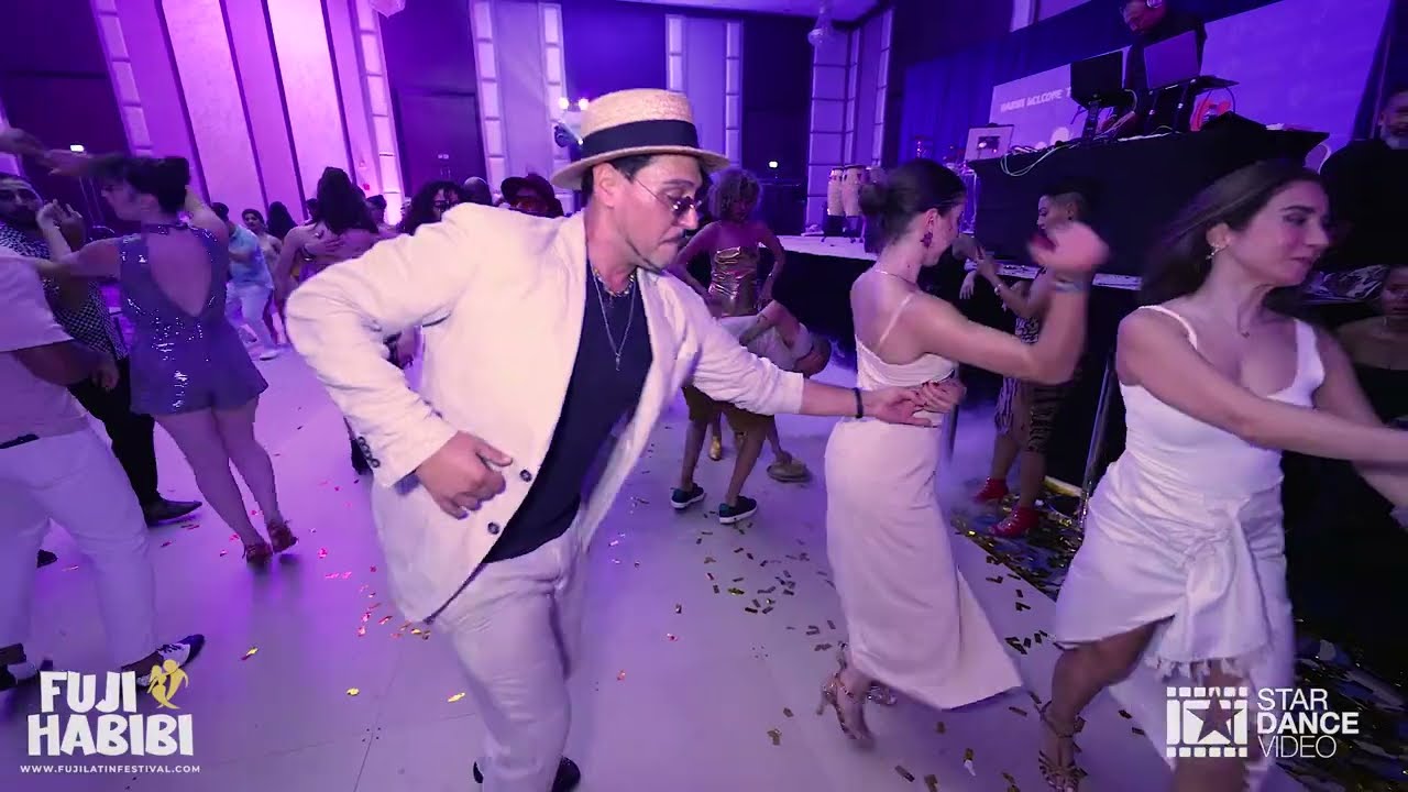 Umberto Nocita & Maria Malakou ~ salsa social dancing @ Fujairah Latin Festival