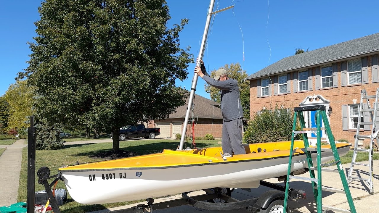 Sailing - Stepping the Mast On A 1976 Vanguard International 470