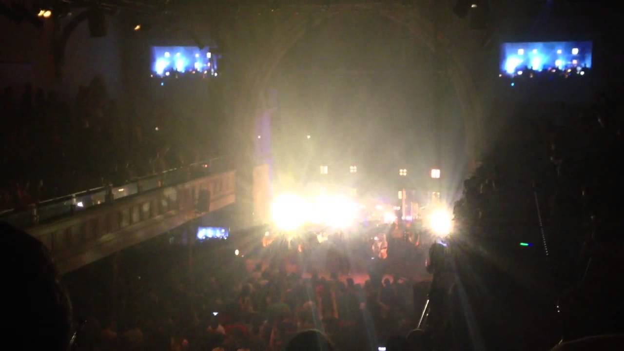 Dry Bones - Nikki Fletcher - Worship Central Live Recording