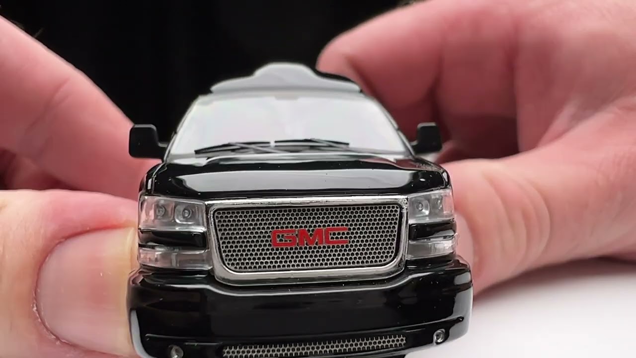 This thing is a Beast! GMC Savana in 1/64 by GOC