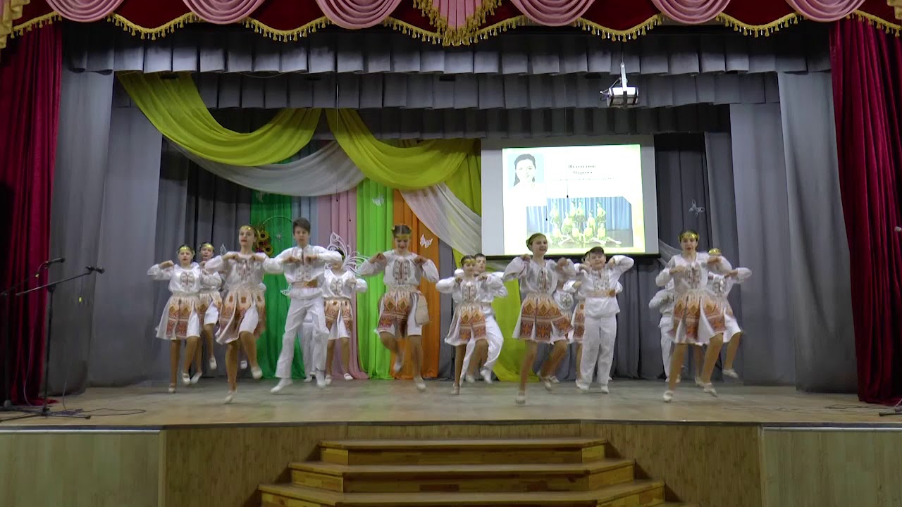 Танцювальний колектив Fresh Український танець Барви Карпат Народна хореографія III вікова категорія