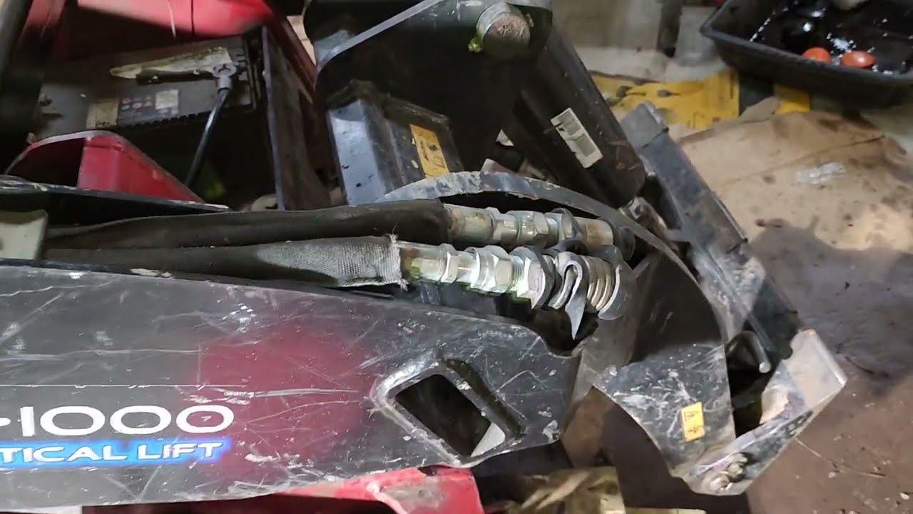 dingo TX 1000 right motor disassembled