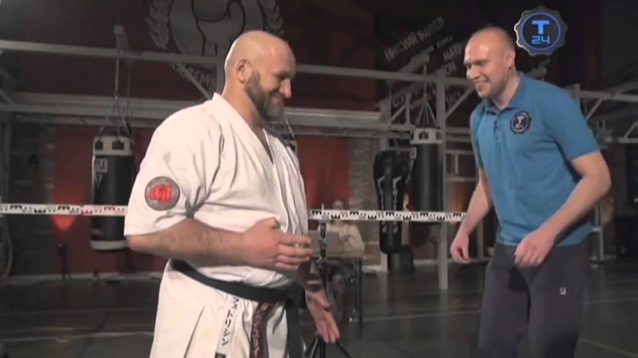 Физика Боя - Удары, броски и удушения (Техно 24 ТВ) [отрывки] _ streetkarate.ru _ интересное