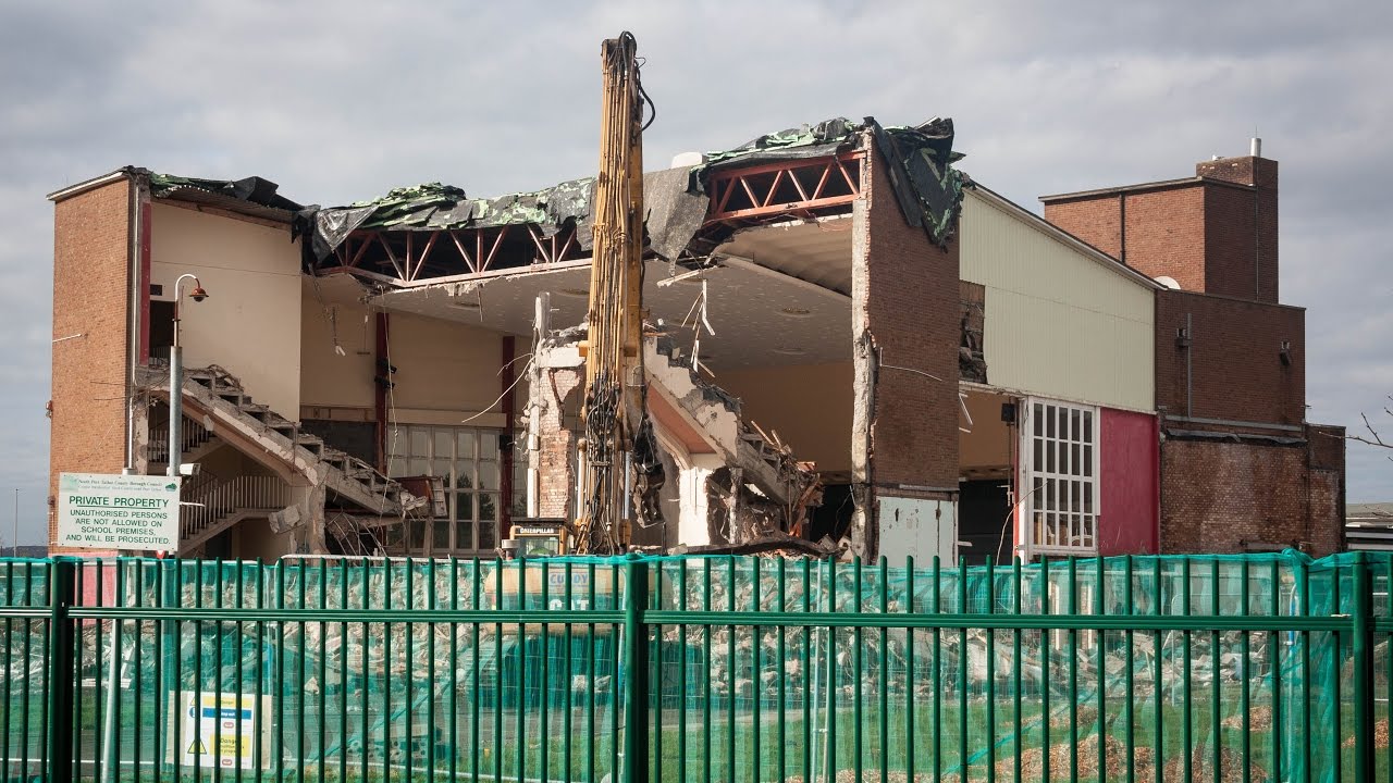 More Sandfields Demolition - Great Hall & Traethmelyn