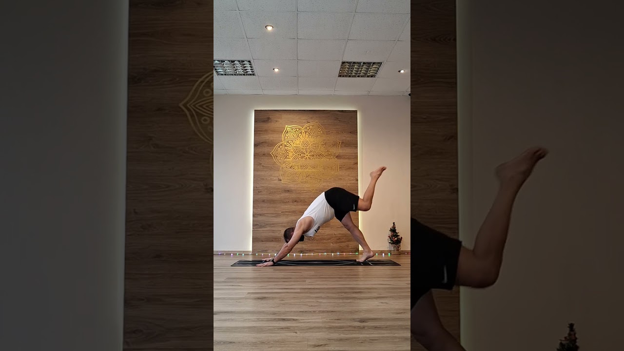 Power Yoga Flow  /   Light your inner fire   /   Γιόγκα από το σπίτι