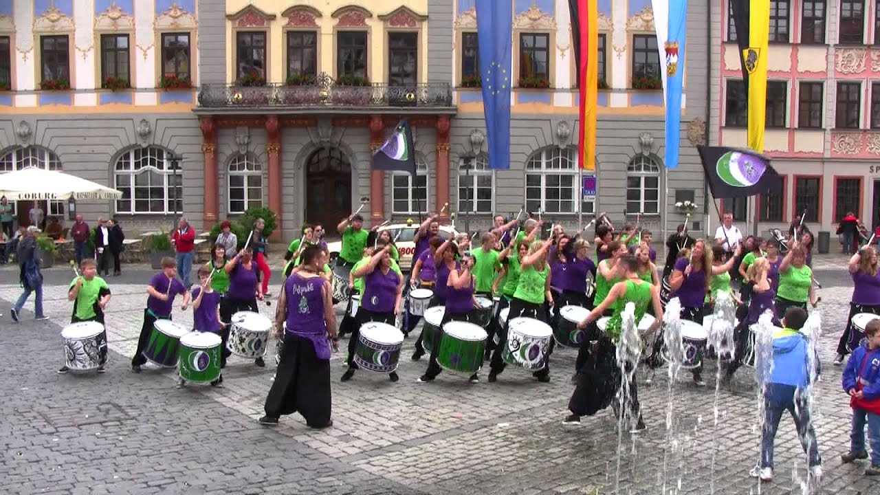 Aipalé !!! Samba Flash Mob in Coburg 2013