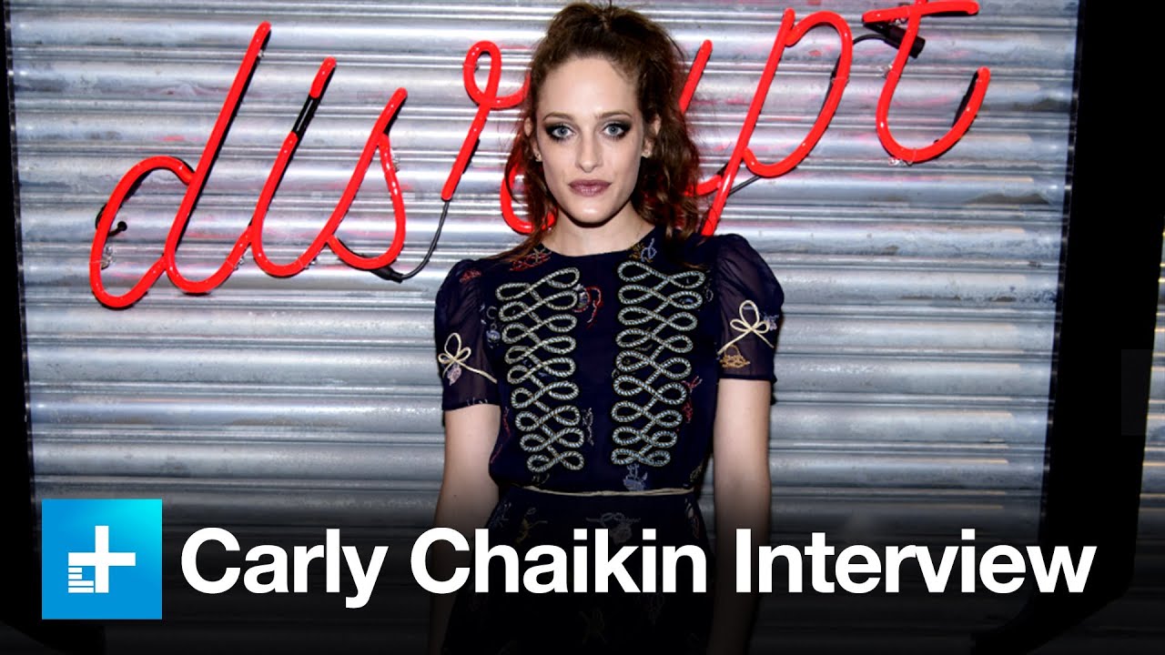 Mr. Robot's Carly Chaikin Is Paranoid About Being Hacked