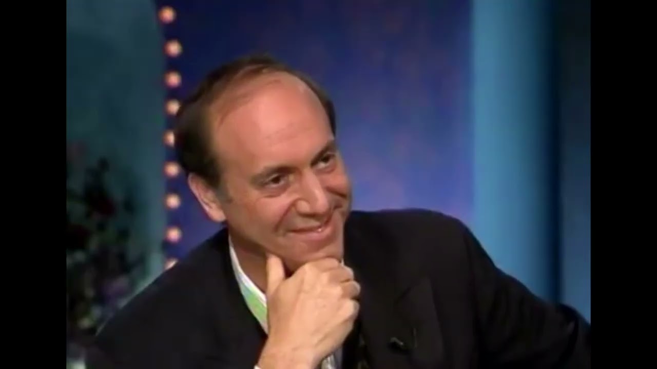 Siskel & Ebert (1995) - Gene and Roger offer advice to young aspiring critics.