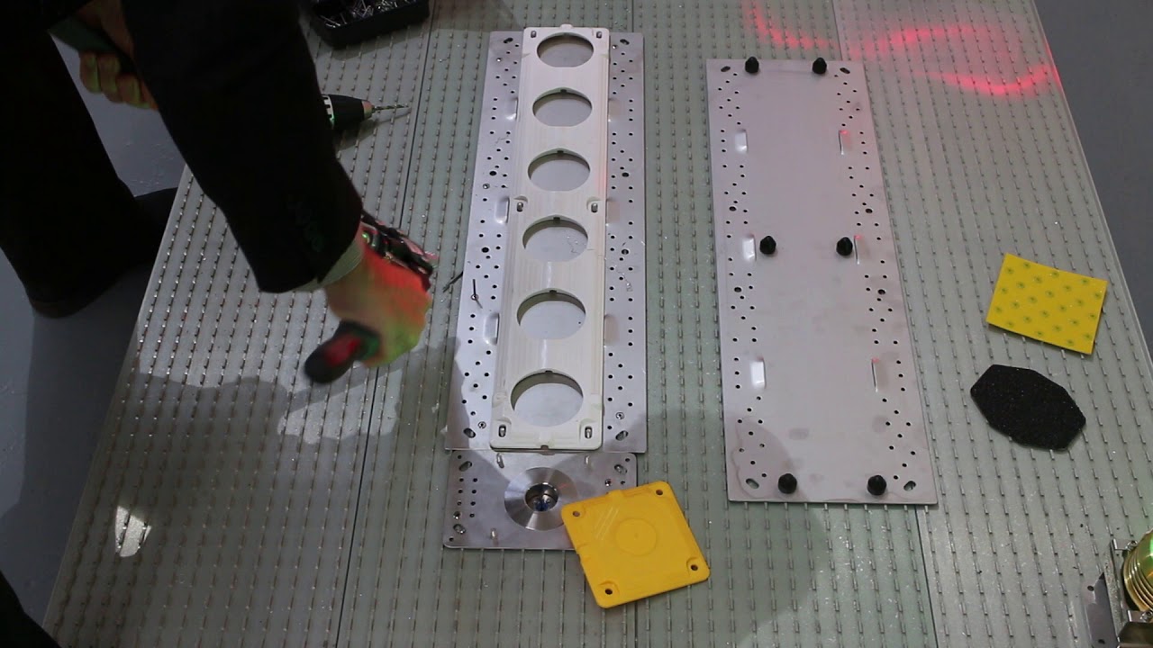 Tranberg Helideck lighting C+H(Circle & H) mark installation_back plate2