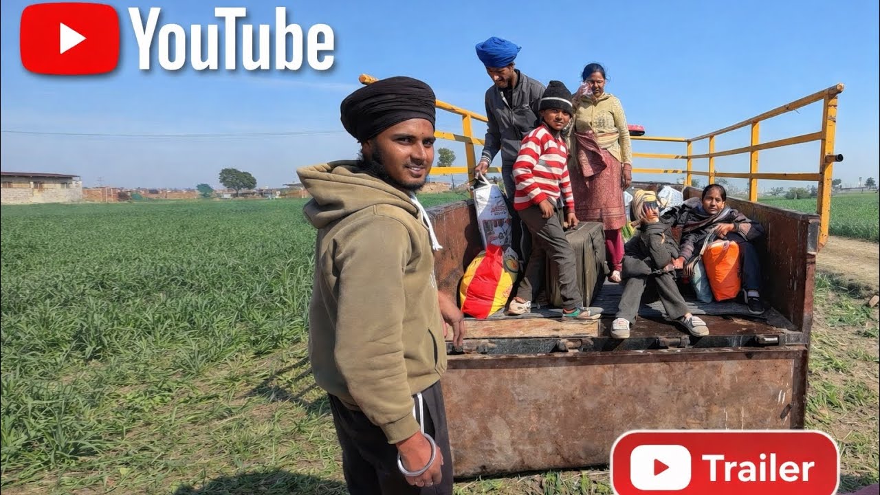 ਵਿਆਹ ਤੋਂ ਬਾਅਦ ਰਿਸ਼ਤੇਦਾਰ  ਟਰੈਕਟਰ ਟਰਾਲੀ ਟ੍ਵਿੱਚ ਆਪਣੇ ਆਪਣੇ ਘਰ ਗਏ।