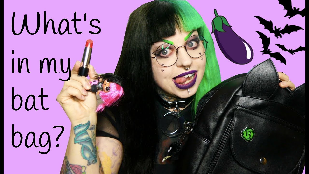 What's REALLY In My Everyday Bag? // Emily Boo