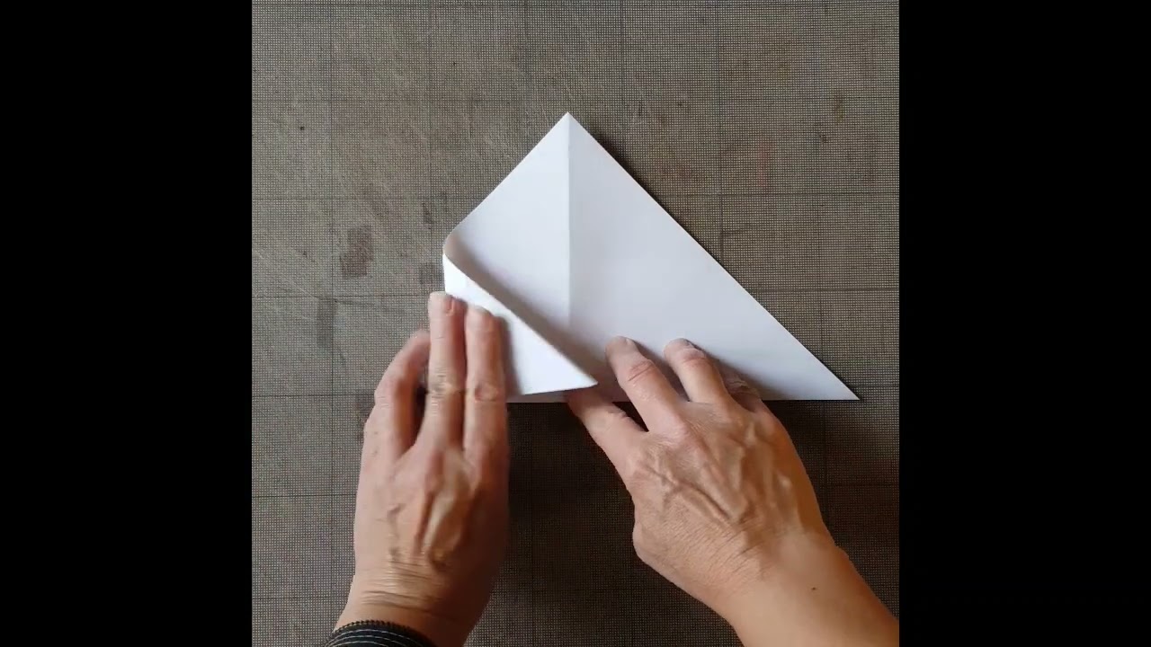 Vik kuvert f&ouml;r dina fr&ouml;er - Fold Envelopes for Your Seeds (audio in Swedish)