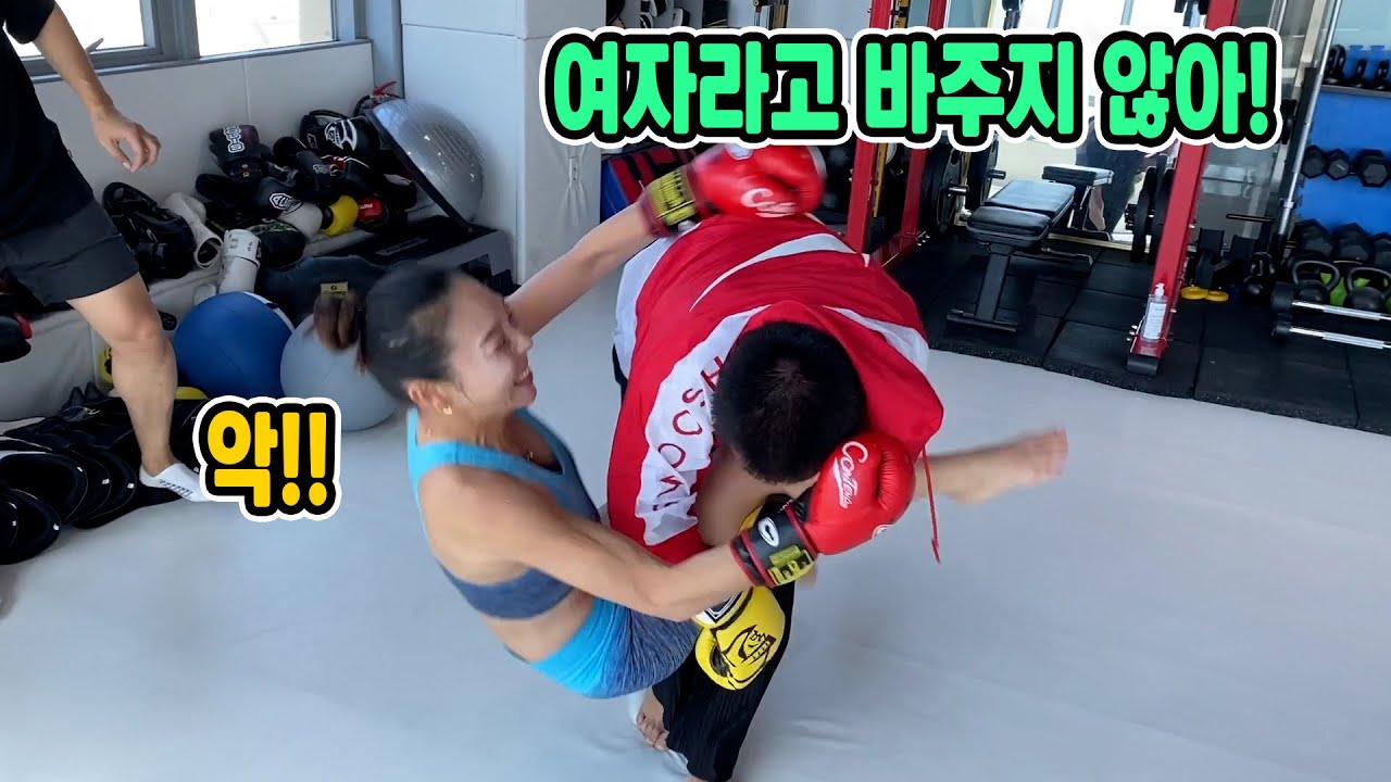 [SUB] 시스테마 고수와 여자 격투기 선수랑 싸움을 붙였더니… 레전드 영상 (feat.성용.김그라.우잼춘)
