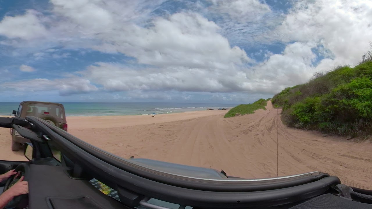 Drive on Polihale beach, Kauai