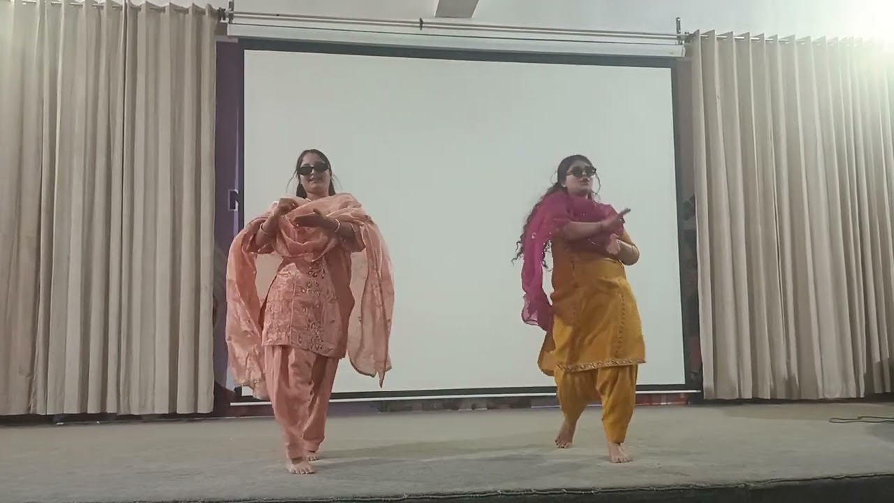 Punjabi dance 💃💃#punjabidance #punjabans #collegelife #college #event #performence 