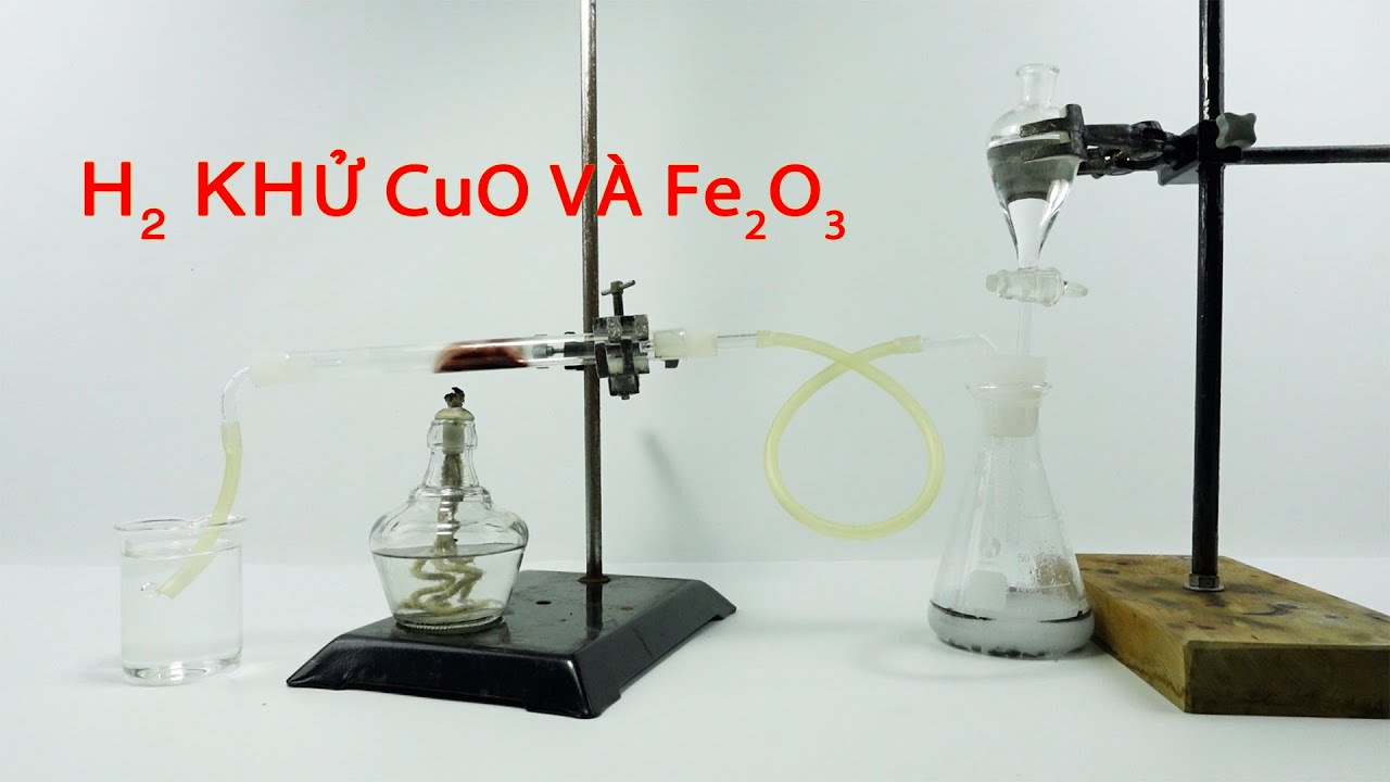 CuO + H2 và Fe2O3 + H2. Hydrogen tác dụng với copper(II) oxide và iron(III) oxide. Nhiệt luyện