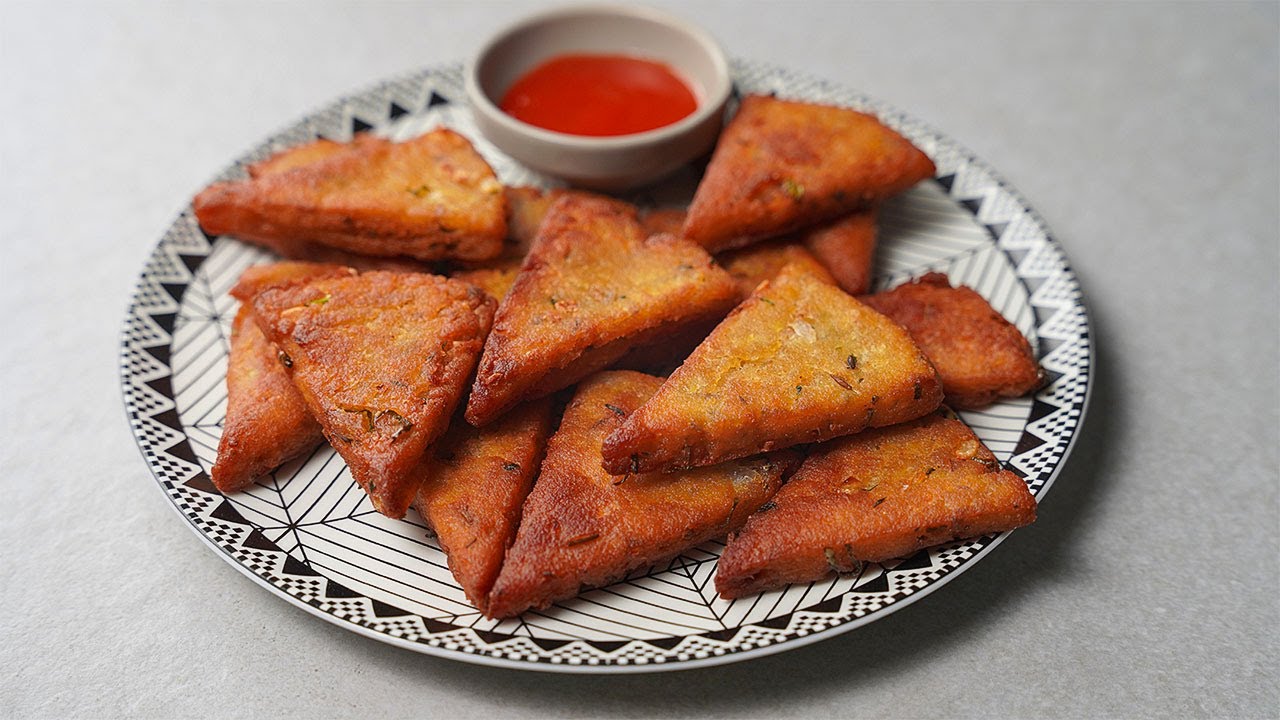 Bread Aloo Triangle Snacks | Potato Bread Snacks | Easy Snacks Recipe | Yummy