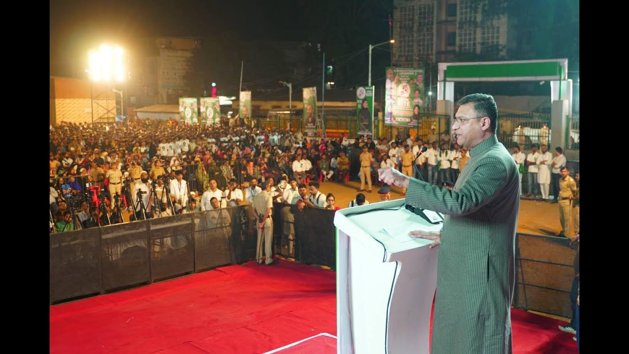 Akbaruddin Owaisi  Addressing a Huge Public meting at Cheeta Camp, Mumbai Ahead Of BMC Elections.