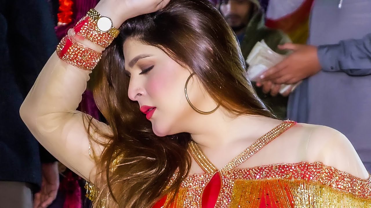 Surmeli Akhiyan, Chahat Baloch Latest Dance Performance 2023