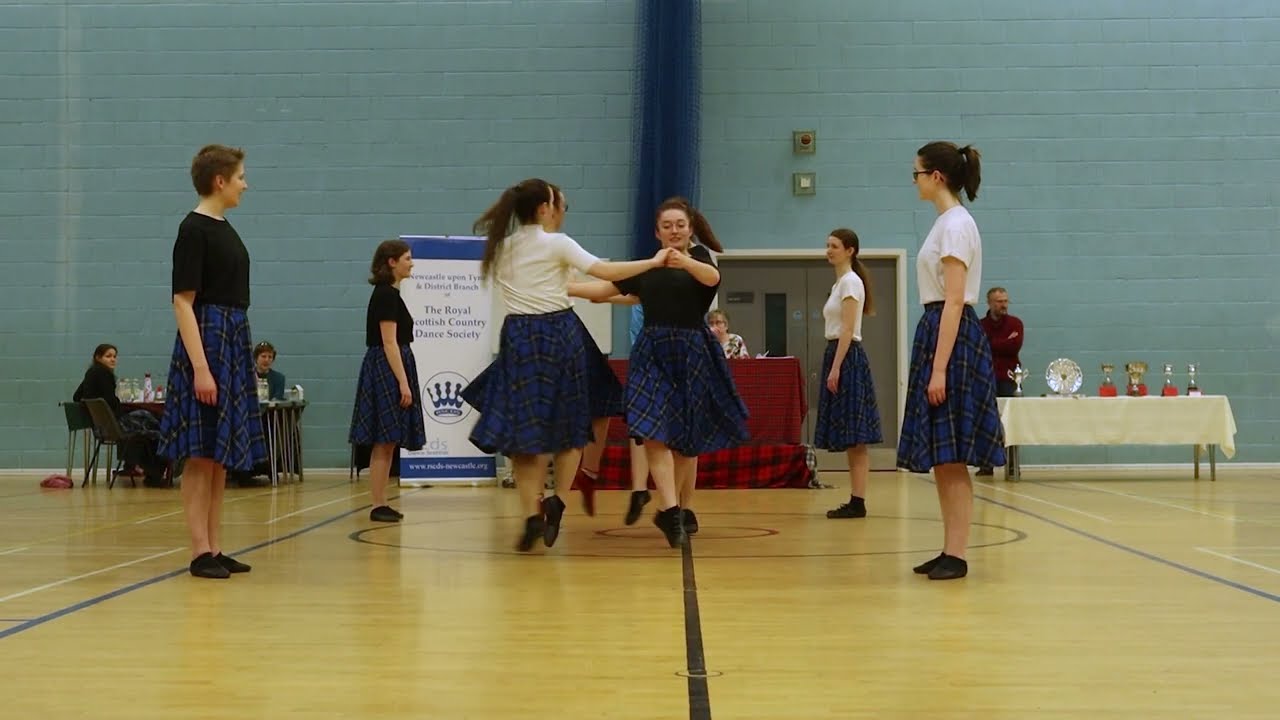 Newcastle 2023 - Mist o'er the Loch - Strathspey - St Andrews and Glasgow Dancers (Ladies)