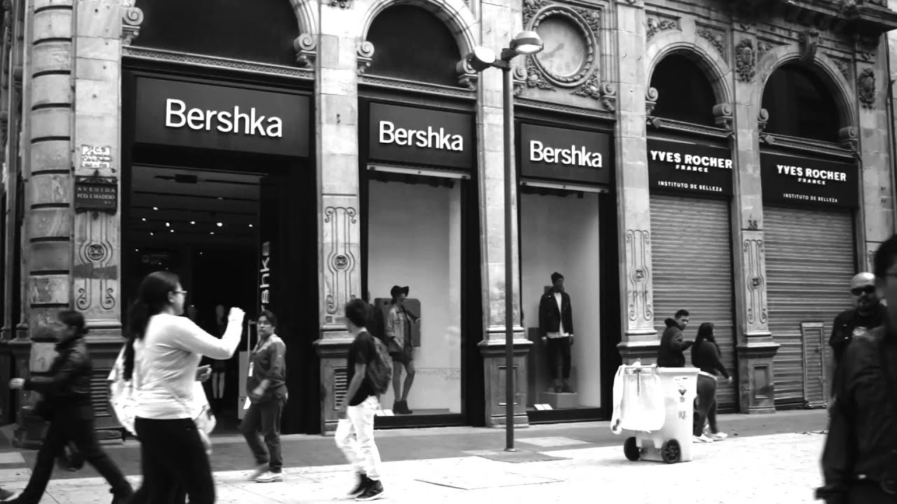 Dressed By Whom? Breve documental de la industria de la moda mexicana.