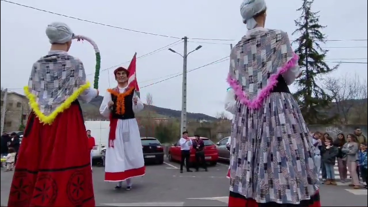 GIGANTES ORDUÑA. CARNAVALES 2025. @Gigantesycabezudos._.
