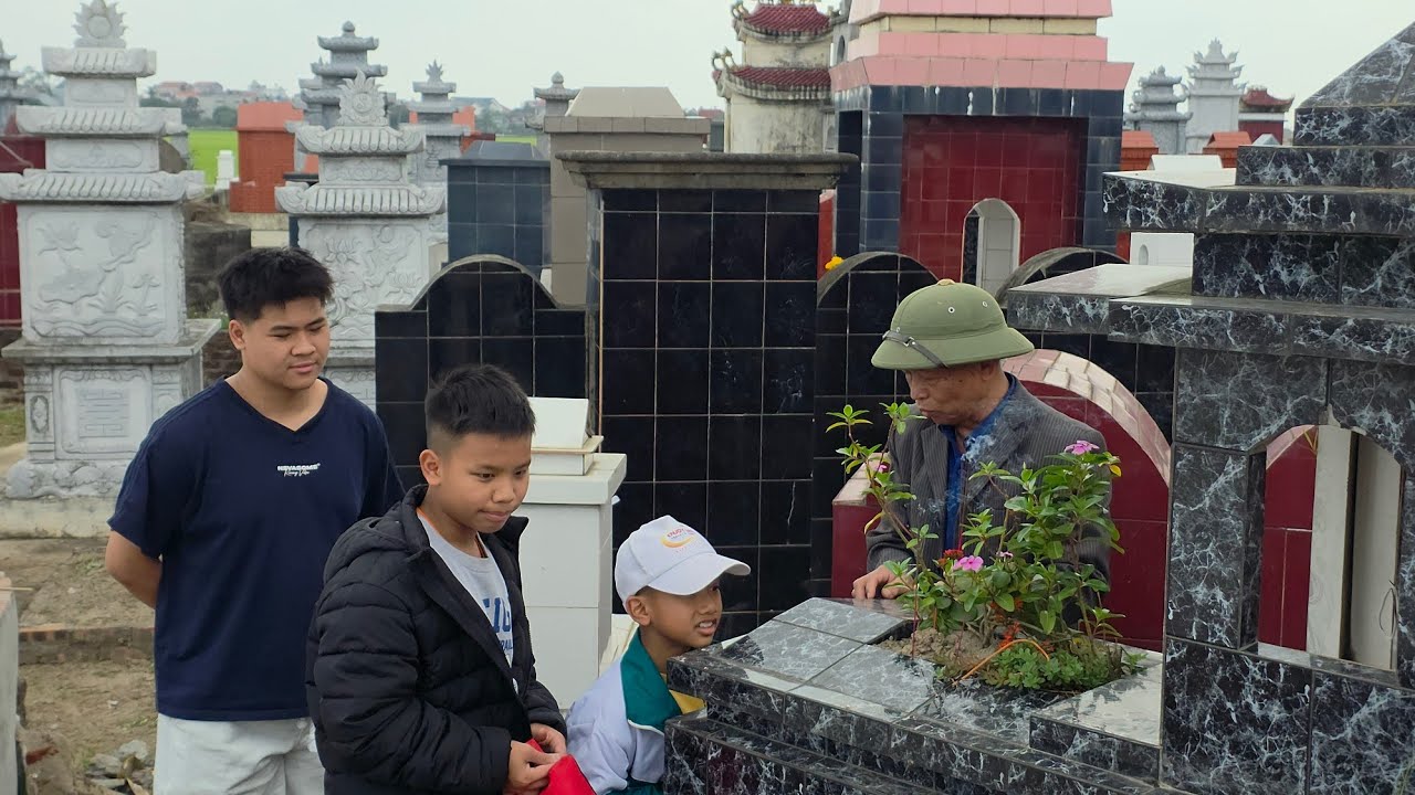 Tạ mộ cuối năm (27 Tết ☆ 14/02/2026)