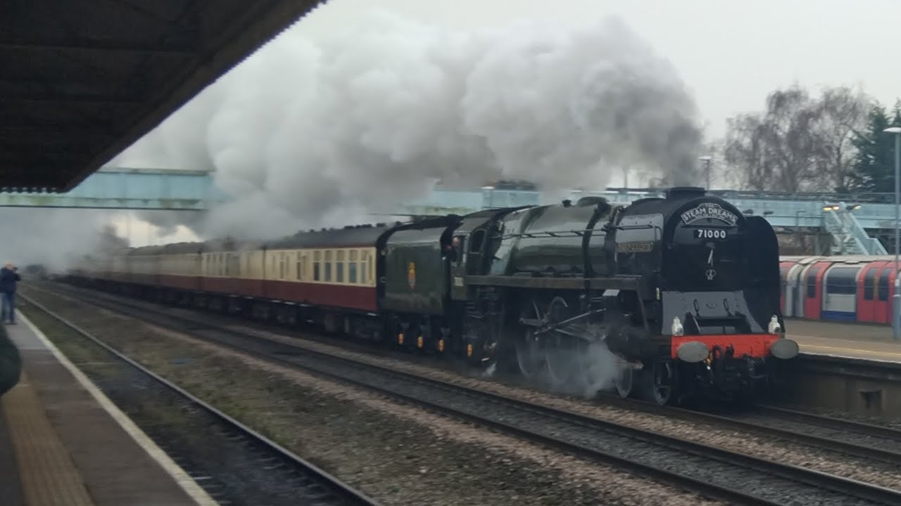 Duke of Gloucester - Steam Tender Engine - Passing by Through at West Ruislip Station - 17/12/2025