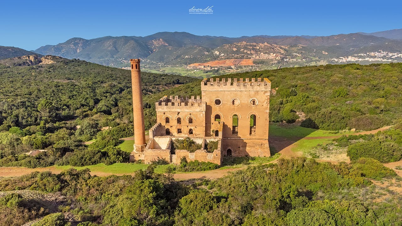 Sa macchina beccia / Pozzo Santa Barbara (Iglesias - Sardegna) drone