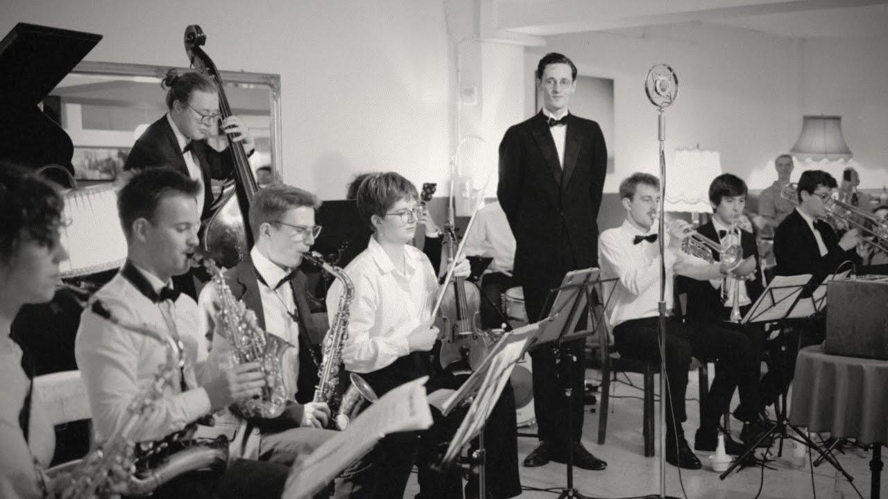 Immo Federolf und sein Orchester - Wenn der weisse Flieder wieder blüht