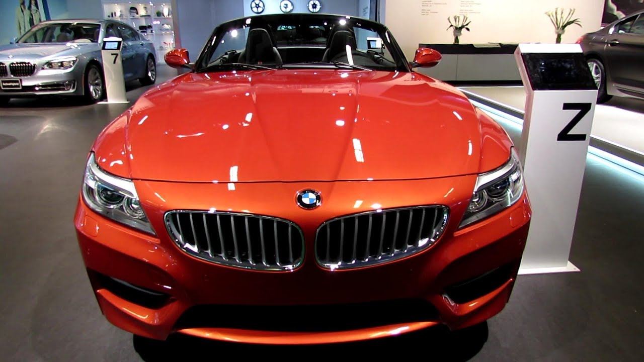 2013 BMW Z4 sDrive 35is- Exterior and Interior Walkaround - 2013 Salon de L'Automobile de Montreal