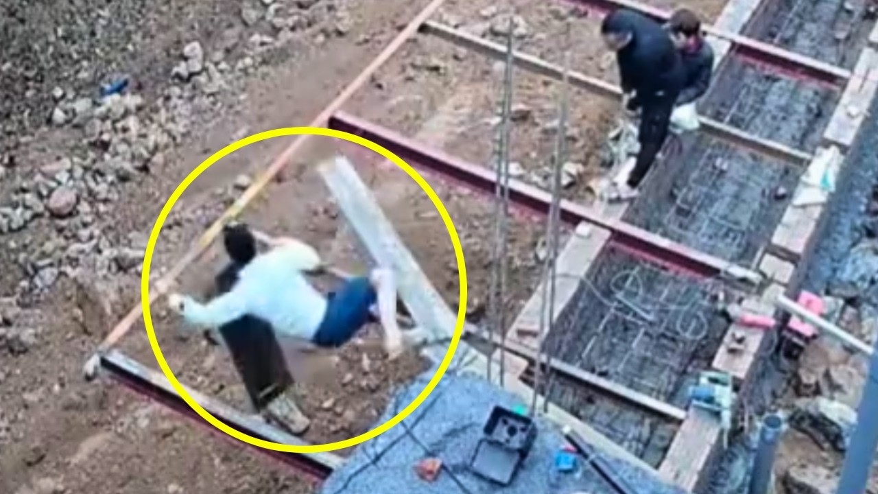 💀CONSTRUCTION SITE ACCIDENT