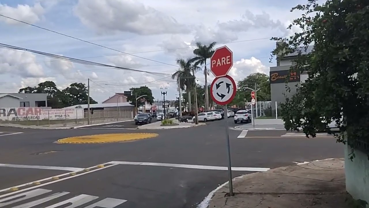 Mineiros-Goiás se preparando pra chegada do Natal...