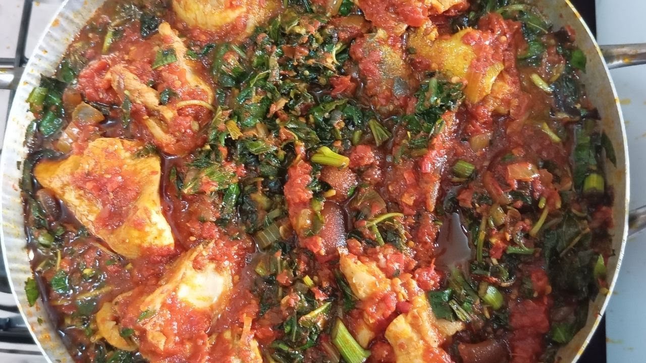 HOW TO COOK A BIG POT OF EFO RIRO/VEGETABLE SOUP THE SAPA WAY