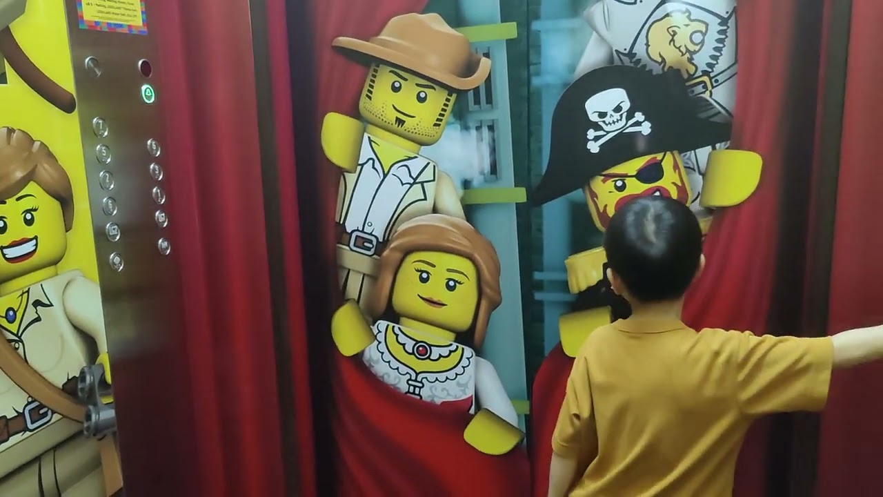 Legoland Hotel Elevator 🛗