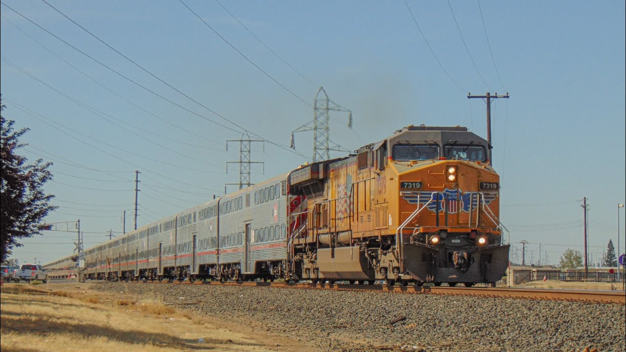 UP 7319 Leads The SSUST-10 Gallery Car Train Passing By Sacramento (Read The Description)